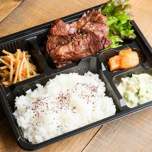 テイクアウトやってます！